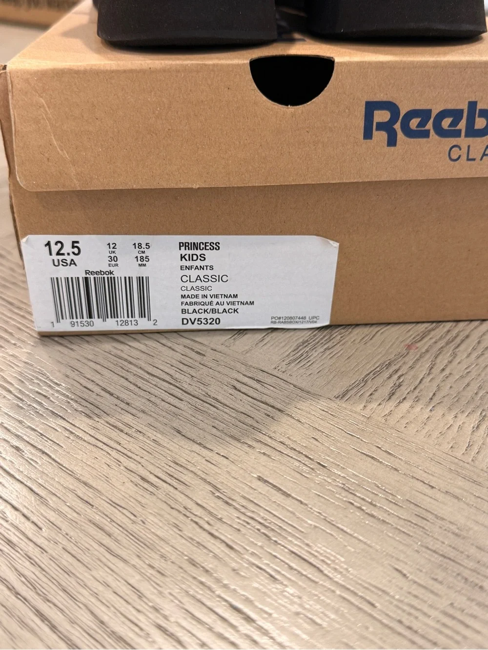 Reebok Classic Kids Black Leather Sneakers size 12.5 kids